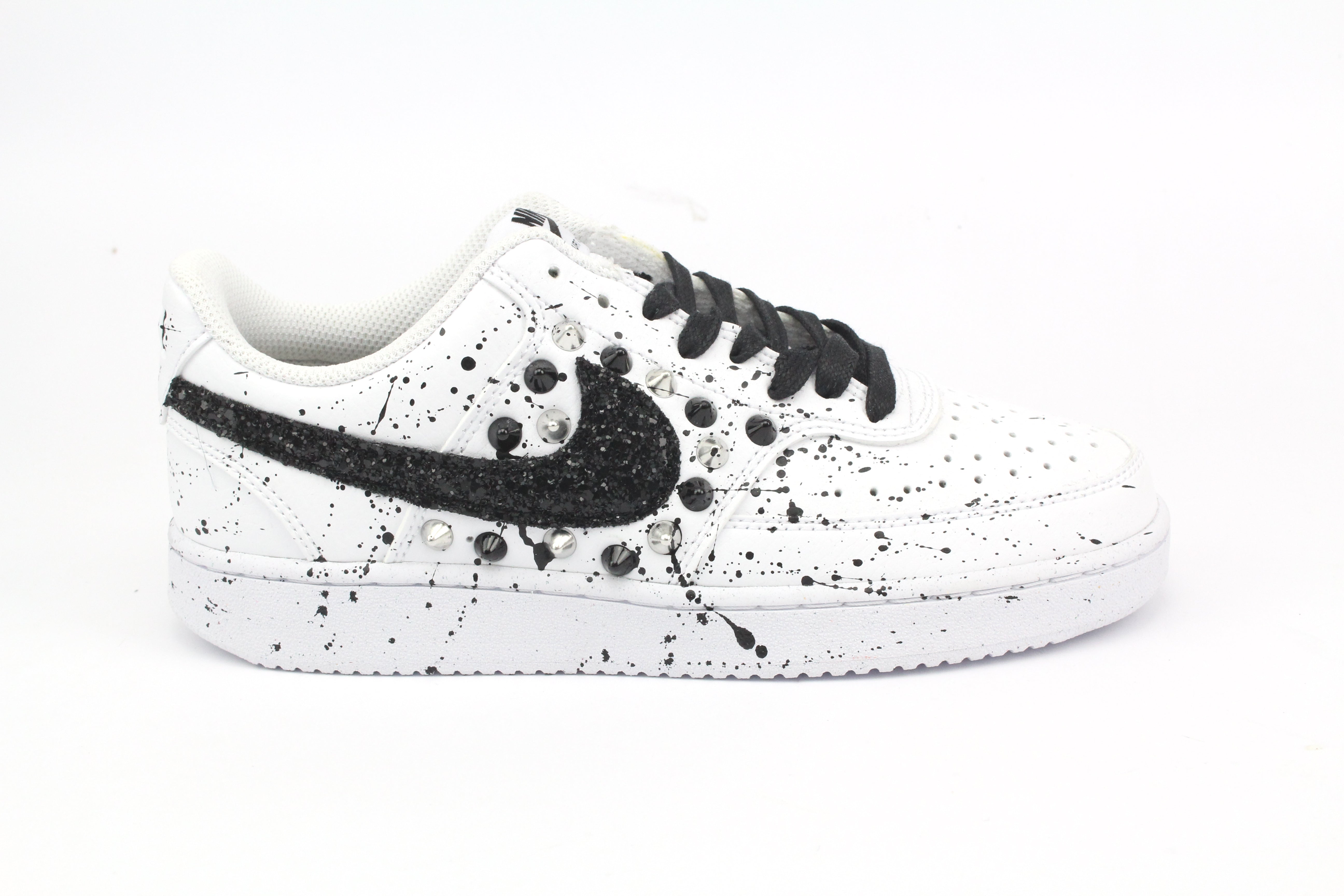 Nike Court Vision Low Colours Borchie & Skizzi