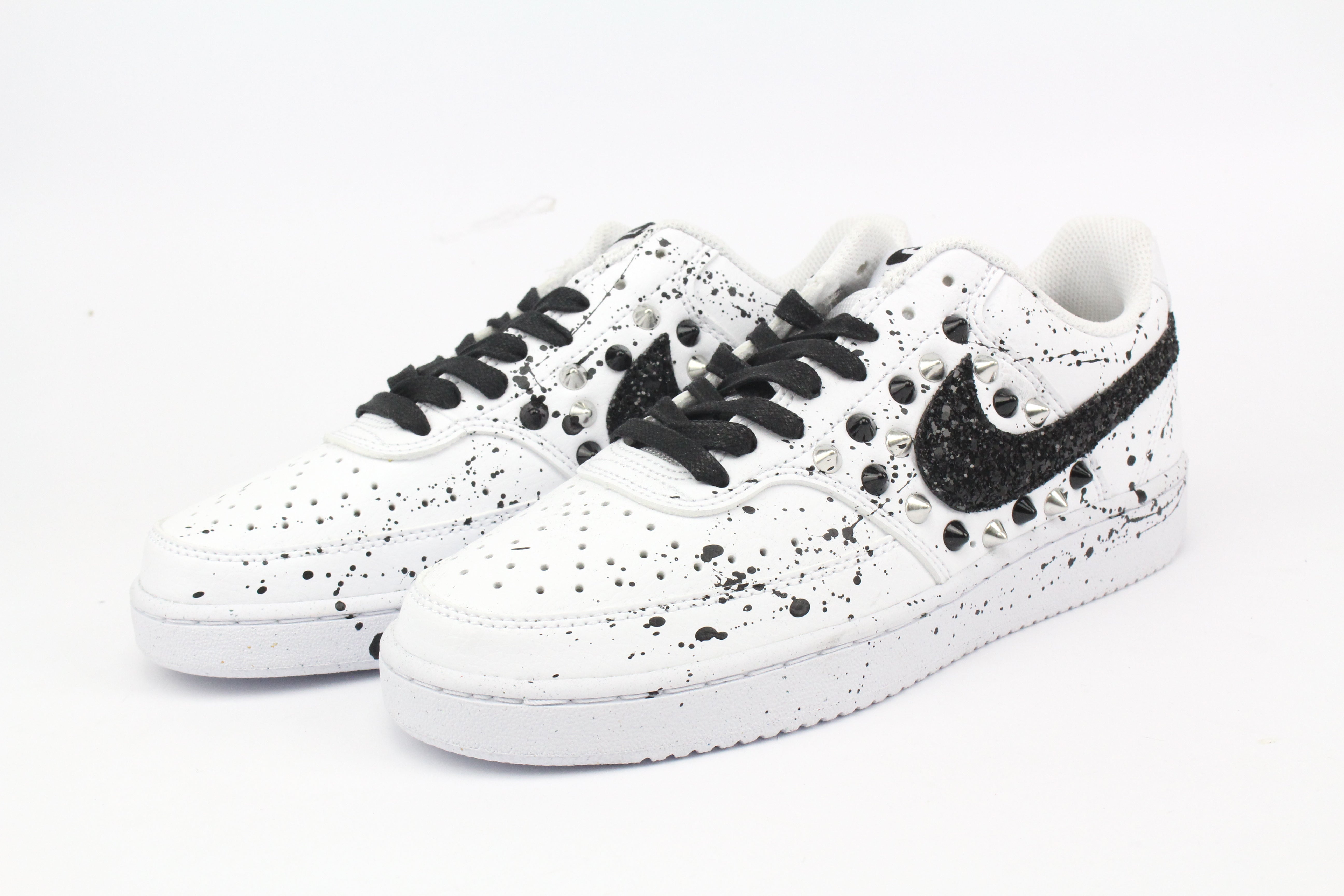 Nike Court Vision Low Colours Borchie & Vernice