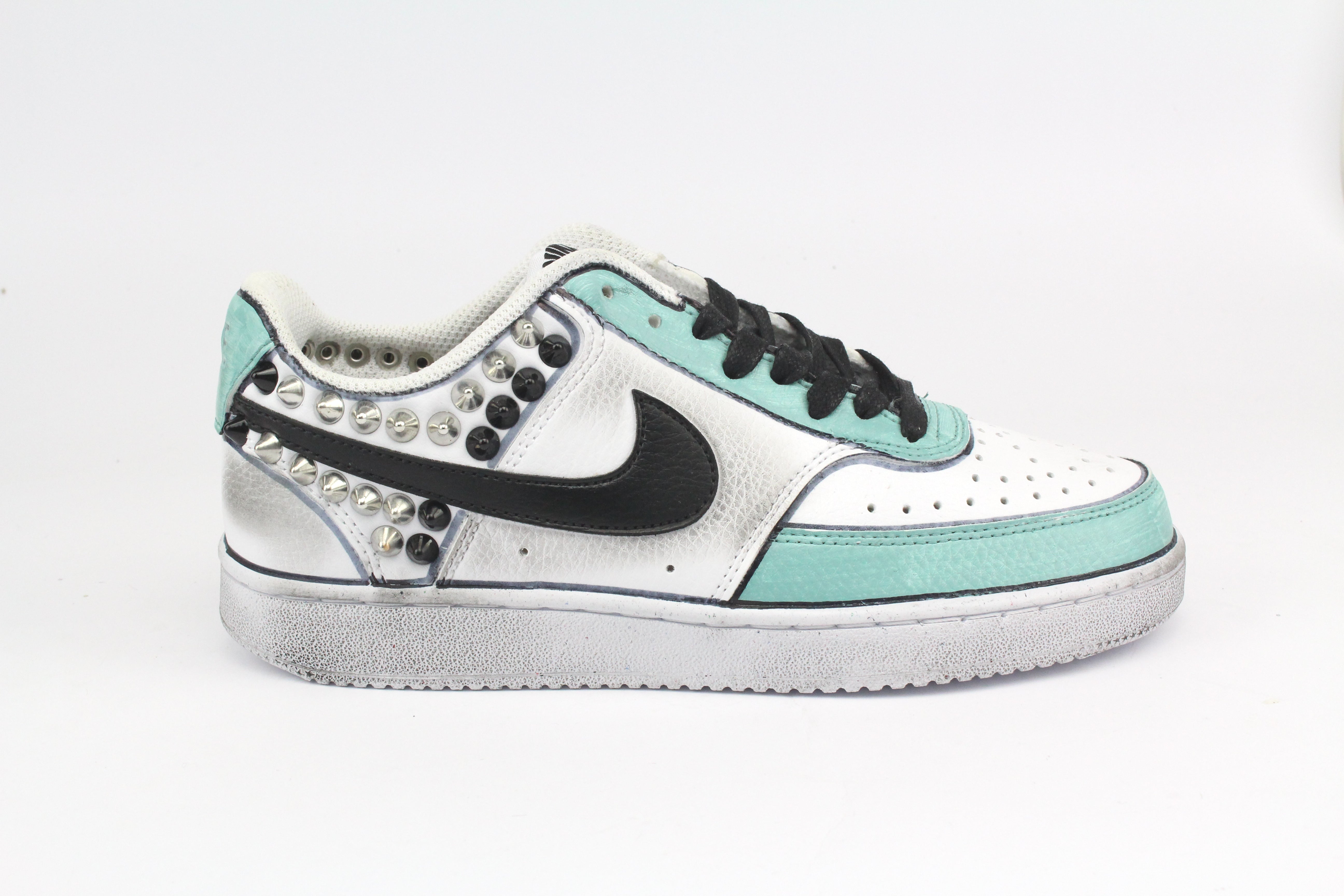 Nike Court Vision Low Colours & Borchie