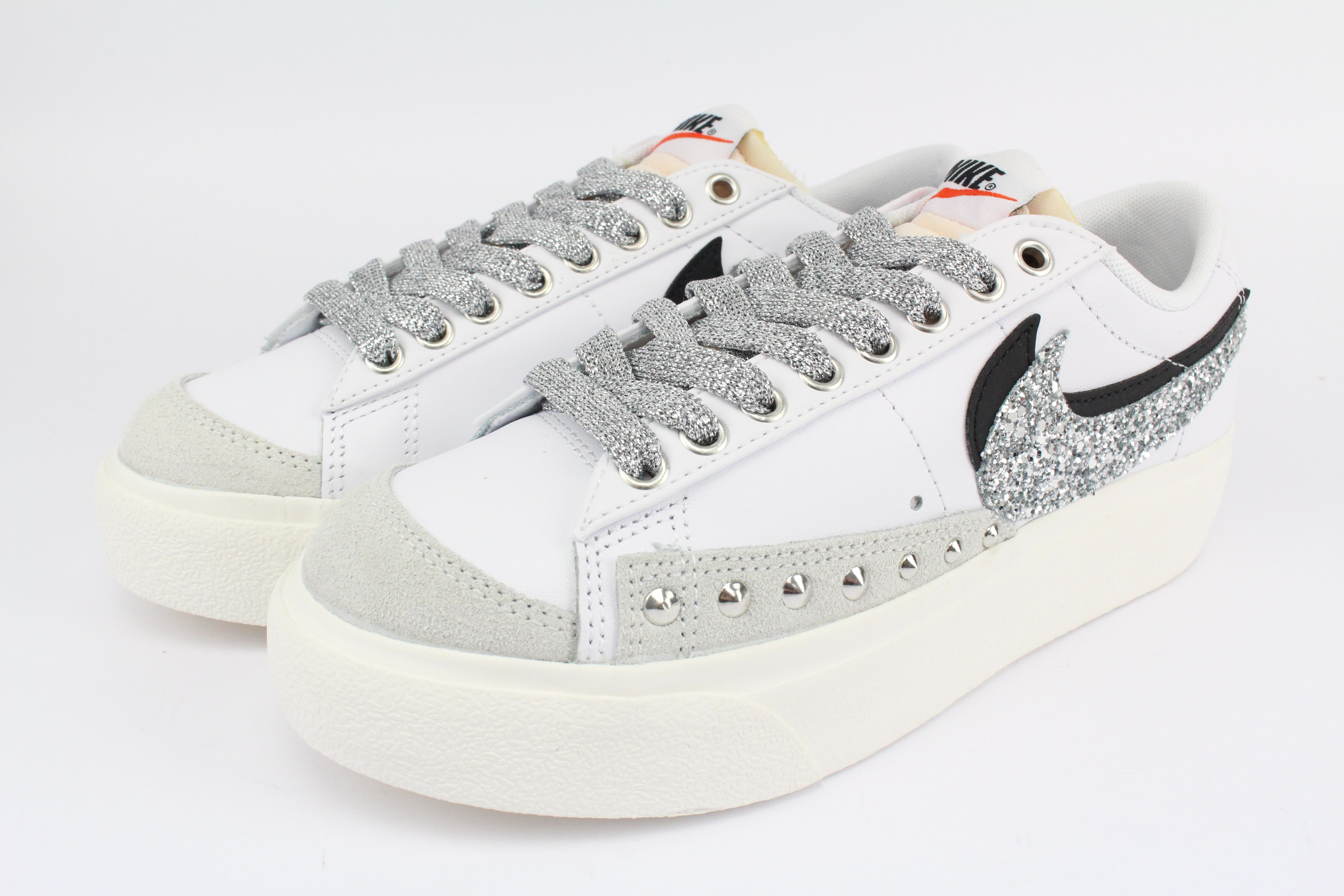 LACCI PIATTI GLITTER ARGENTO 125 CM