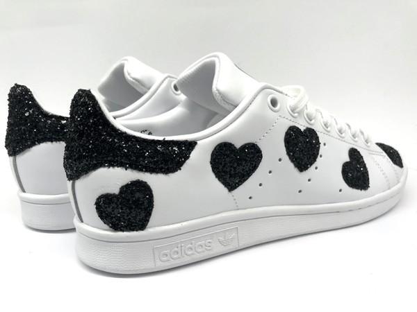 Adidas Smith Smith con cuori in glitter nero