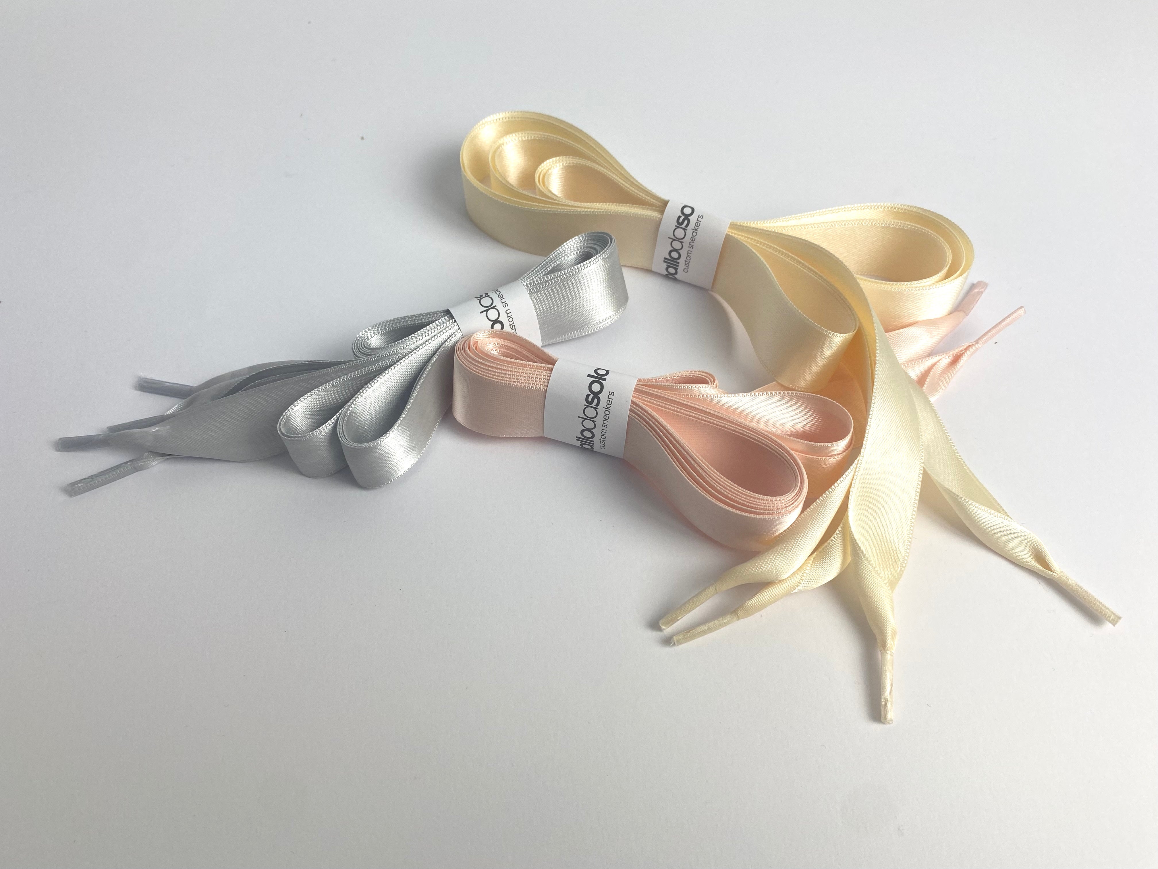 LACCI IN RASO AVORIO CM. 130