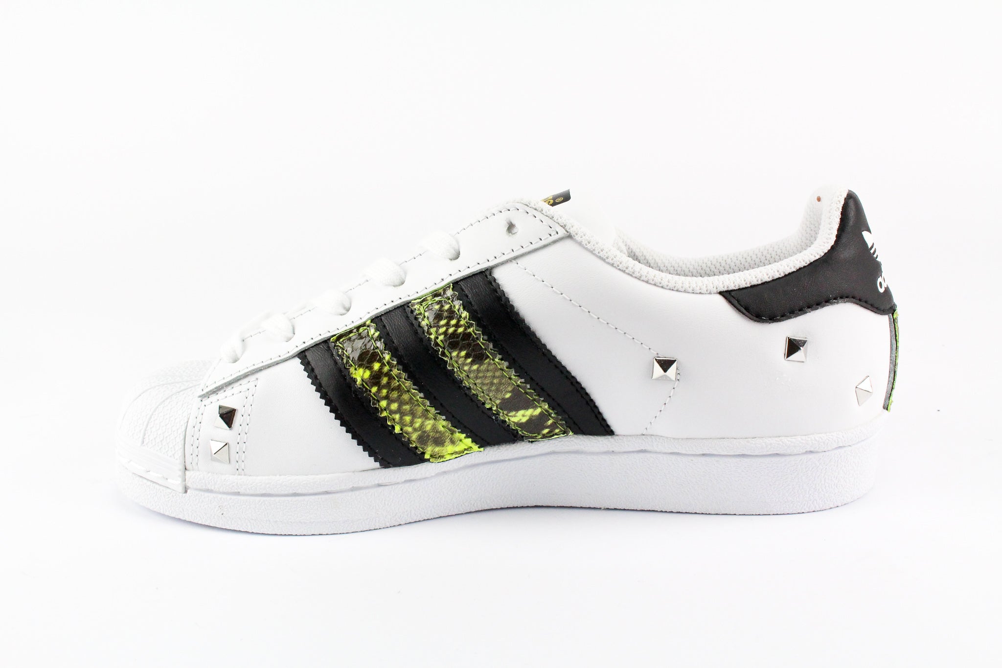 Adidas Superstar Personalizzate Pitonate Fluo Borchie & Graffiti