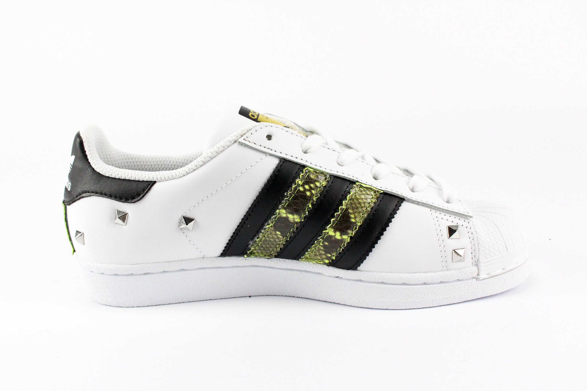 Adidas Superstar Personalizzate Pitonate Fluo Borchie & Graffiti