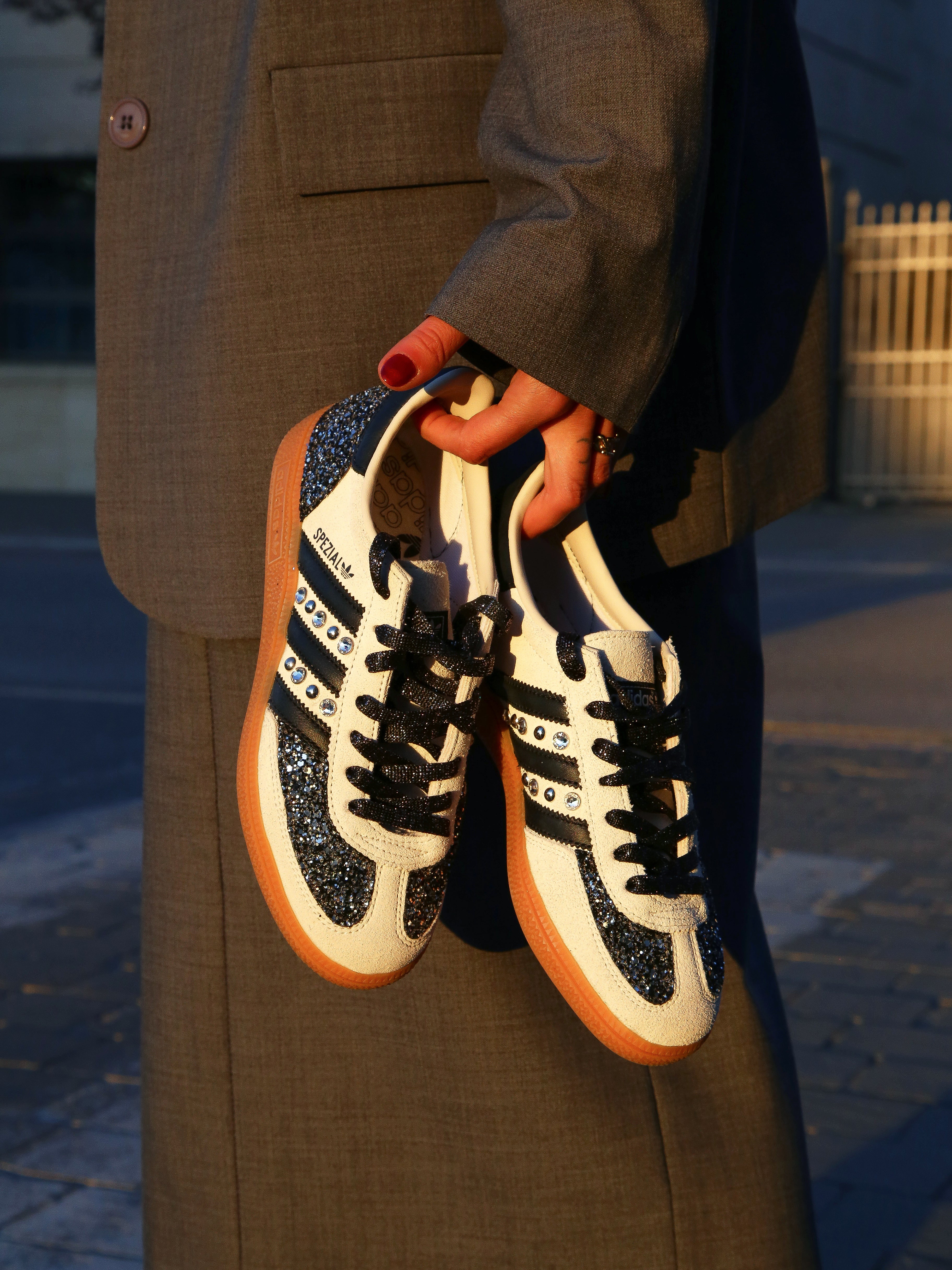 Adidas Original SPEZIAL ALUMIN/CBLACK Glitter BkSilver Borchie e Strass